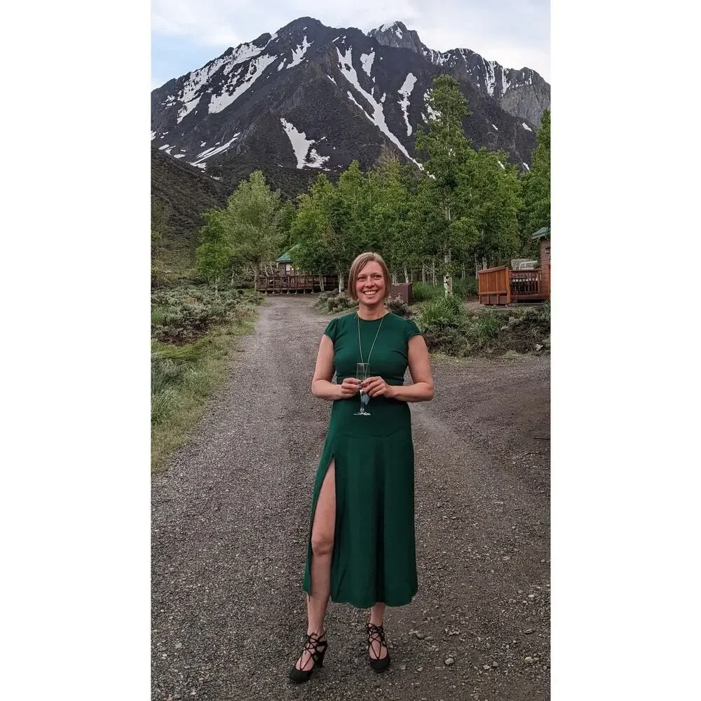 REFORMATION Emerald Green A-Line Crewneck Cap Sleeves Gavin Midi Dress Size 4 - Picture 9 of 12